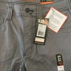 NWT 5.11 Defender Flex Slim